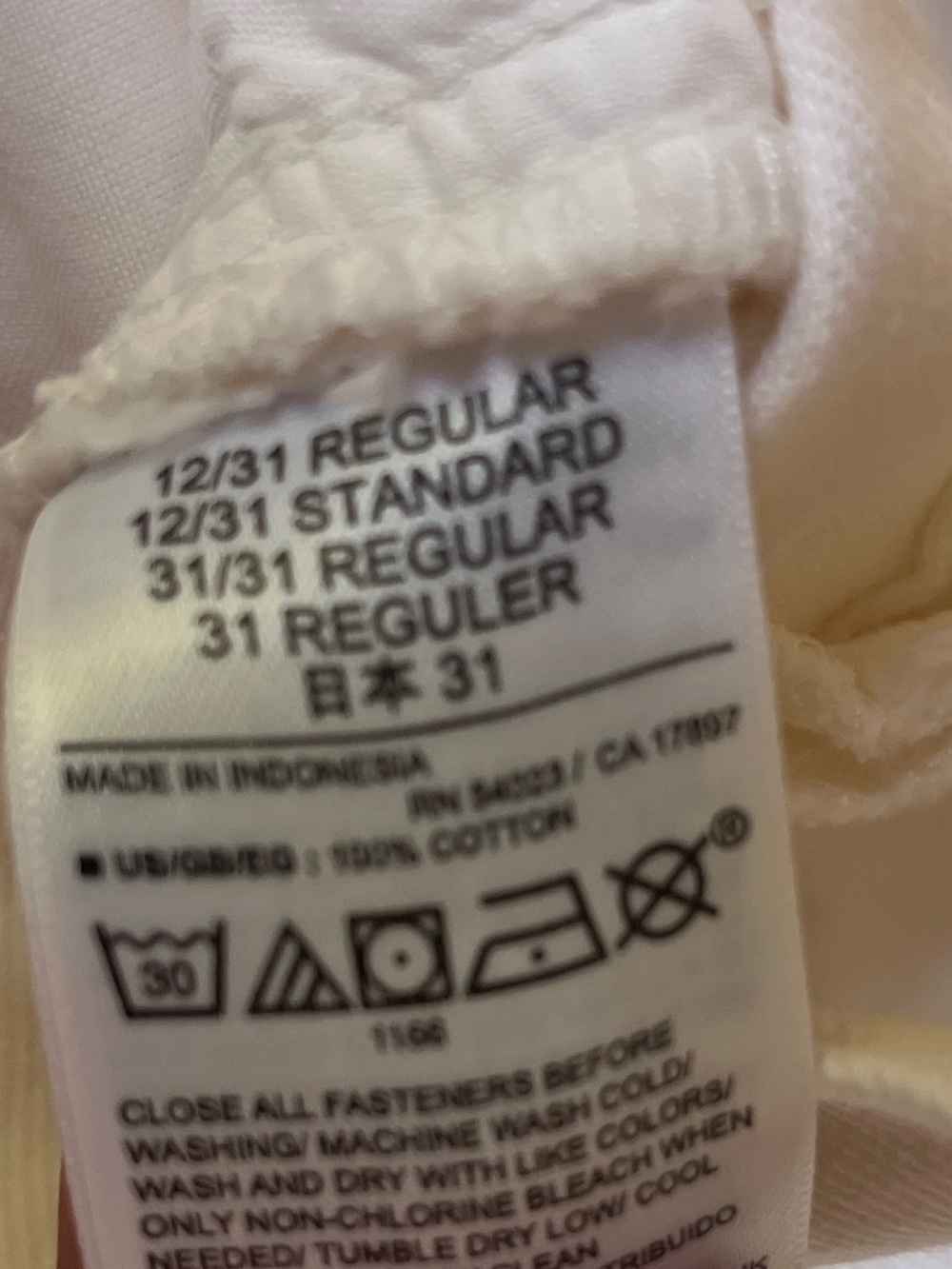 GAP Women’s White Straight-Leg Chinos - Picture 6 of 6